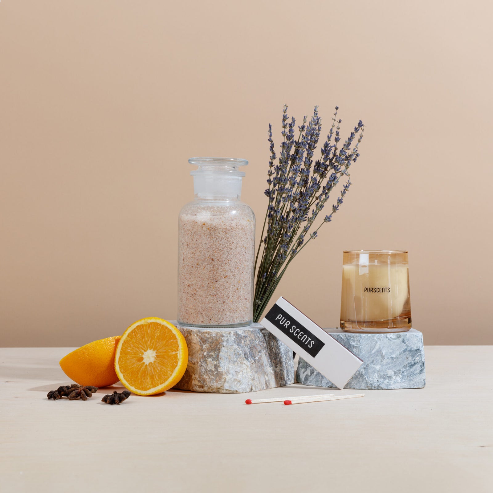 Luxury Invigorating Candle & Bath Salts Gift Set image 1